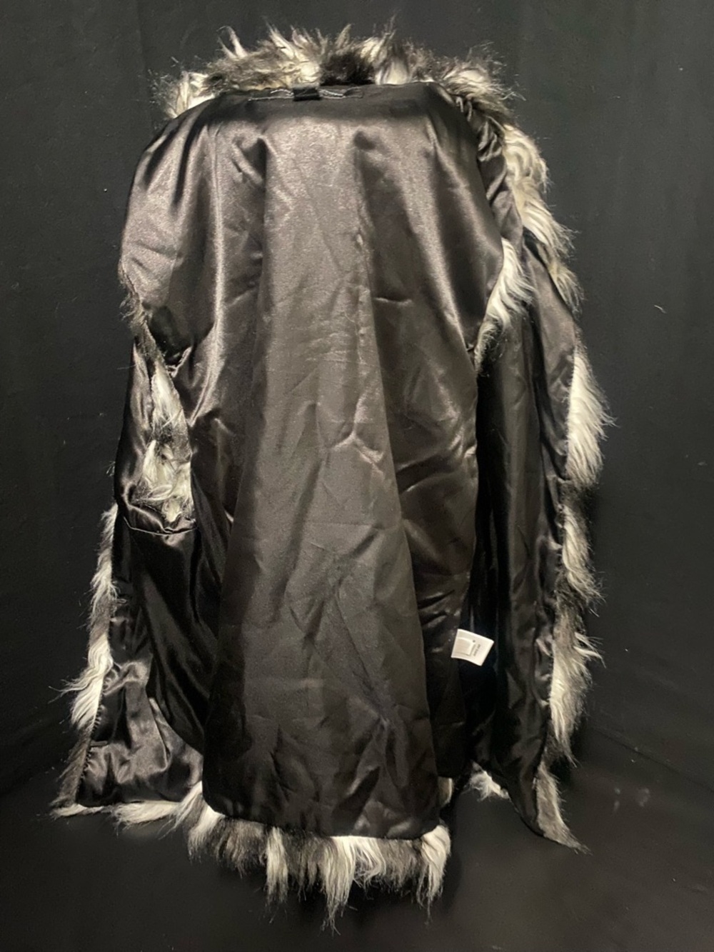 Marc New York Black and White Faux Fur Vest - Picture 14 of 15